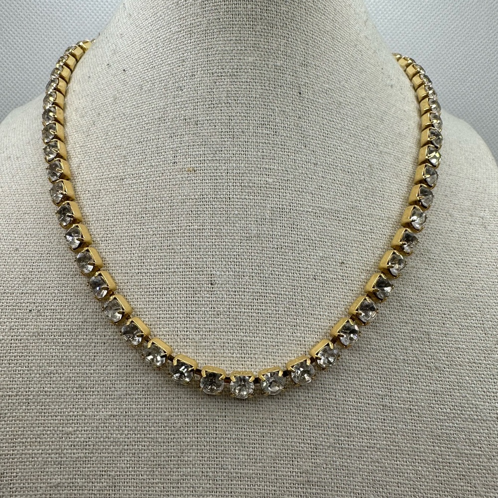 Beautiful vintage rhinestone Trifari necklace